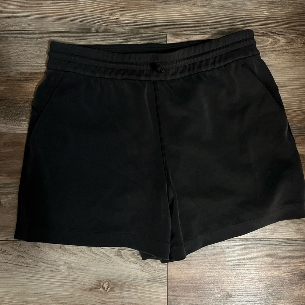 Lululemon Softstreme Shorts size 8